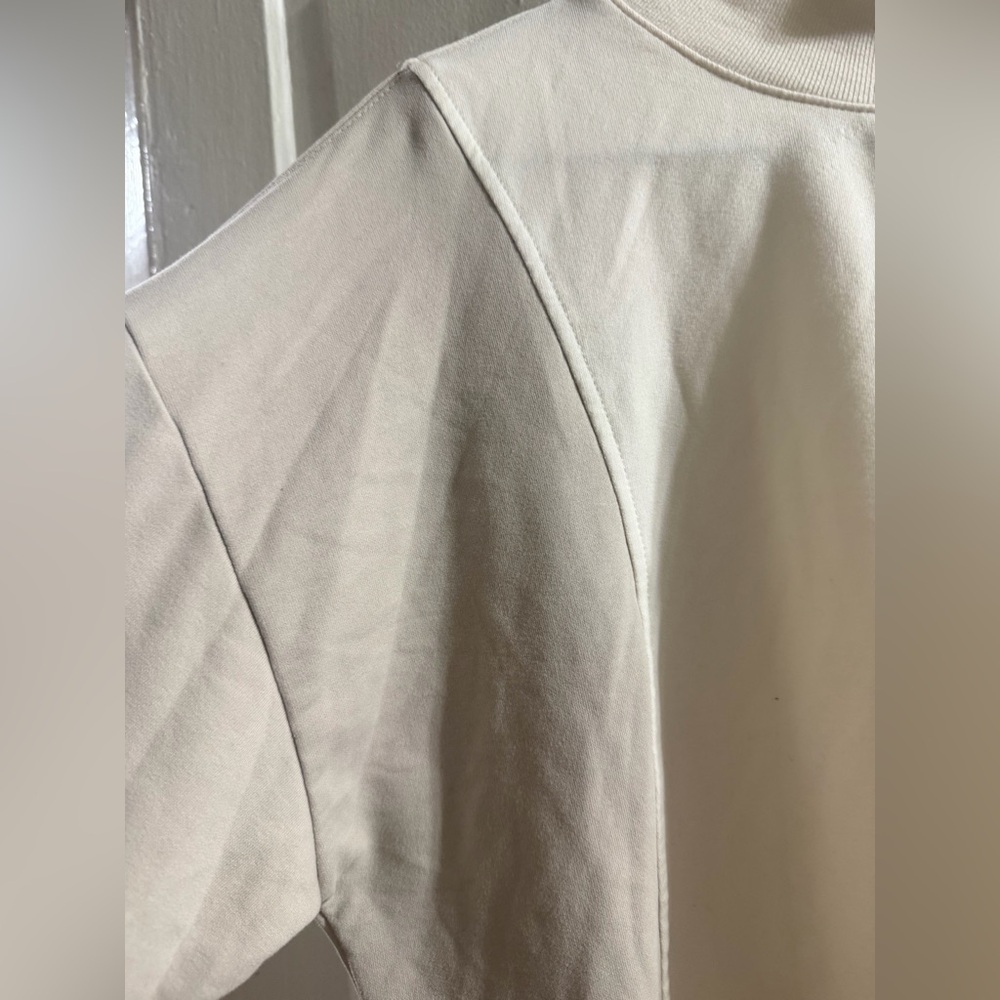 Athleta Beige and Cream Sweatshirt - Picture 2 of 6